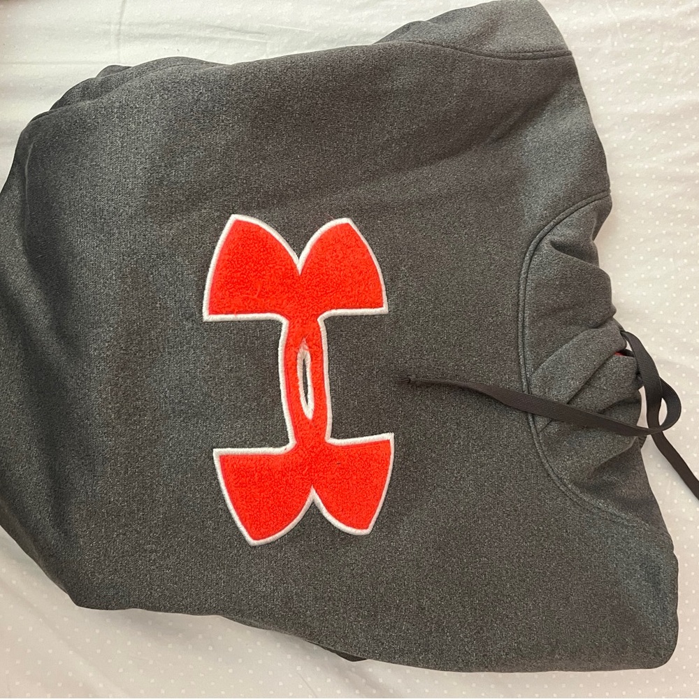 Under Armour Sweatshirt